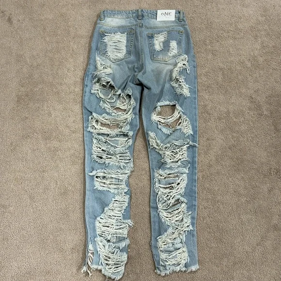 One Above Another Mom Jeans With Extreme Rips - Picture 3 of 4